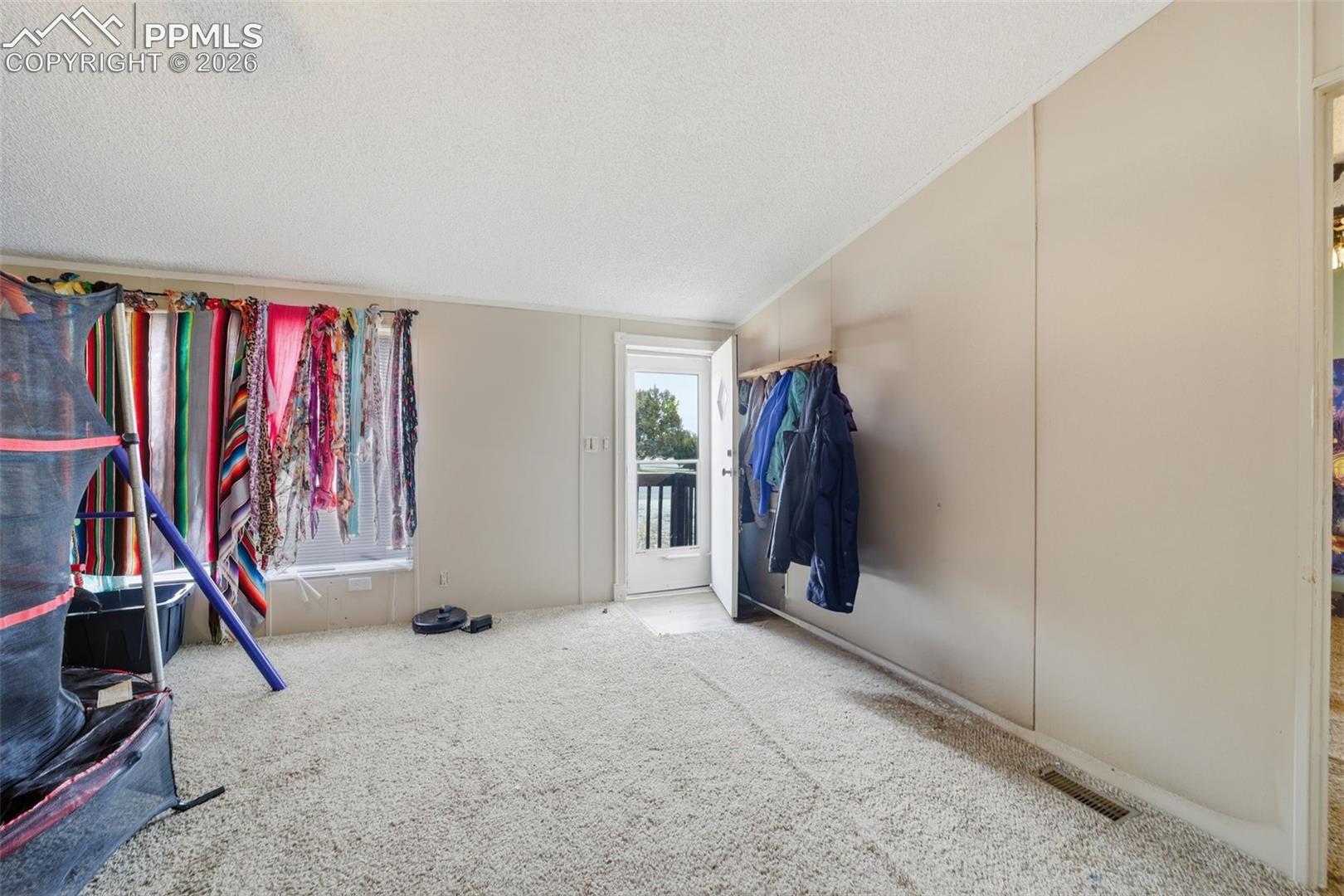 Photo 13 of 2935 Blue Spruce Drive, Colorado City