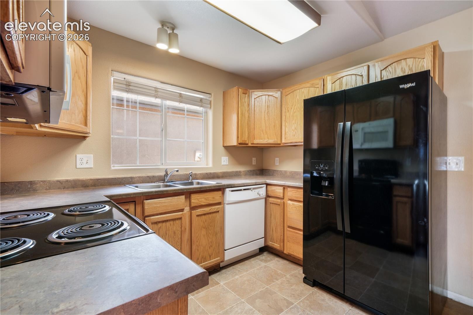 Kitchen, all appliances included