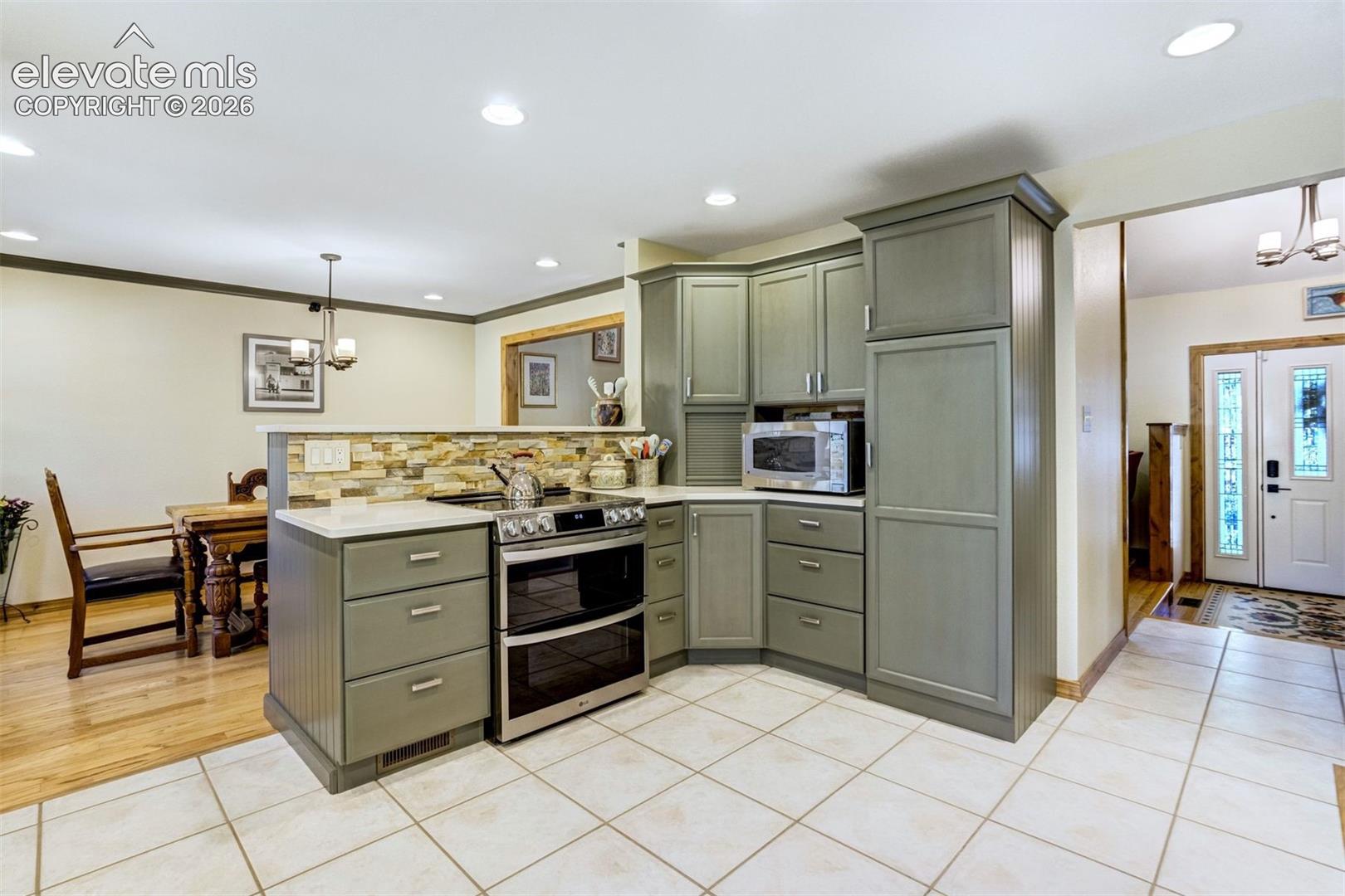 Photo 14 of 1132 War Eagle Court, Colorado Springs