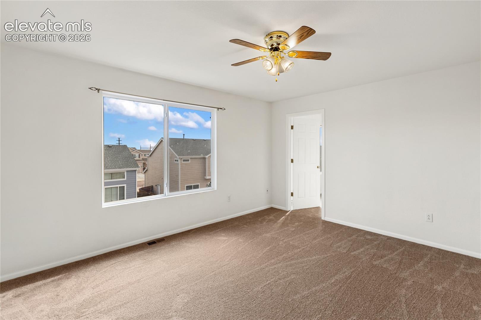 Large primary suite with attached bonus room.