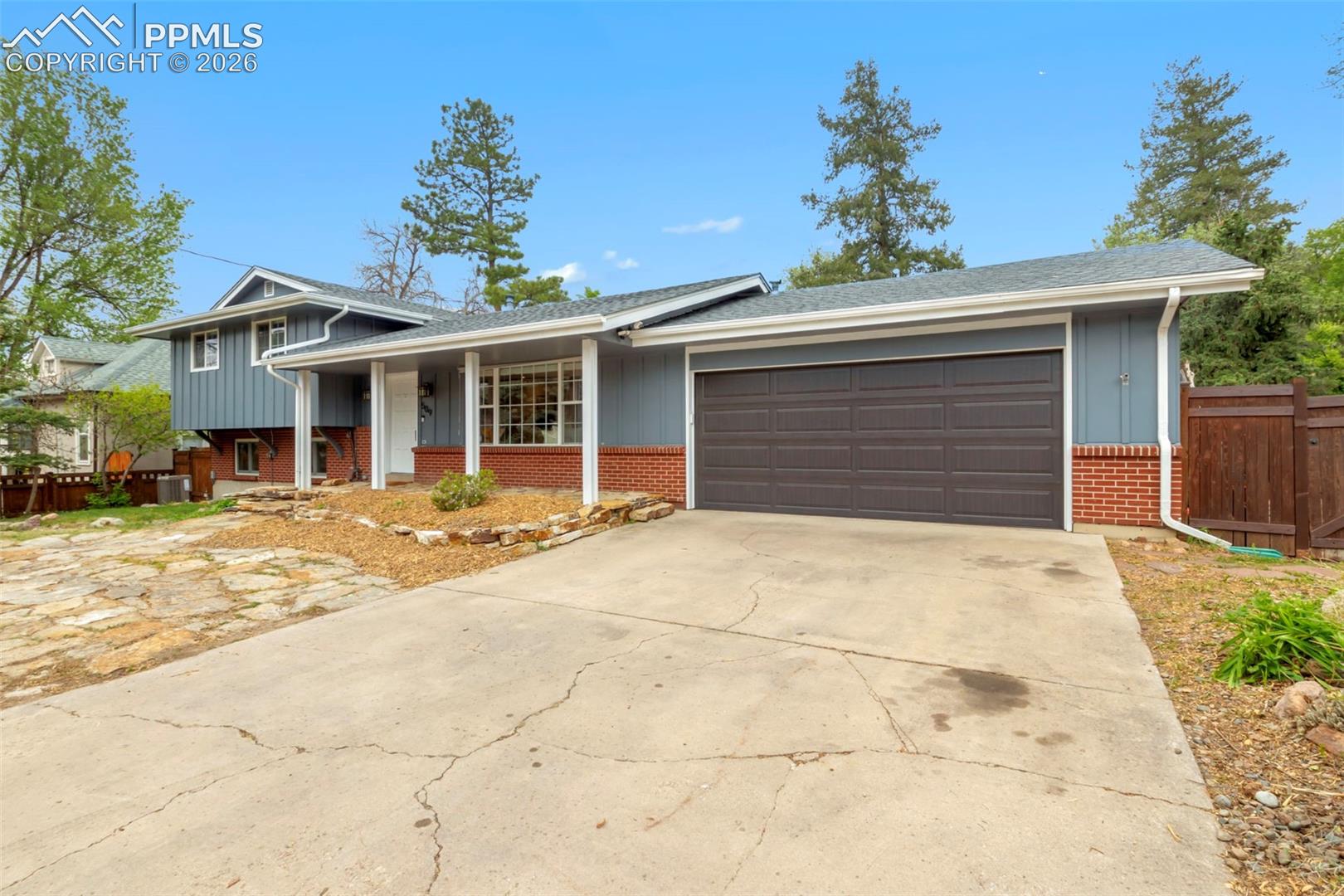 509 Cheyenne Rd, Colorado Springs, CO 80906