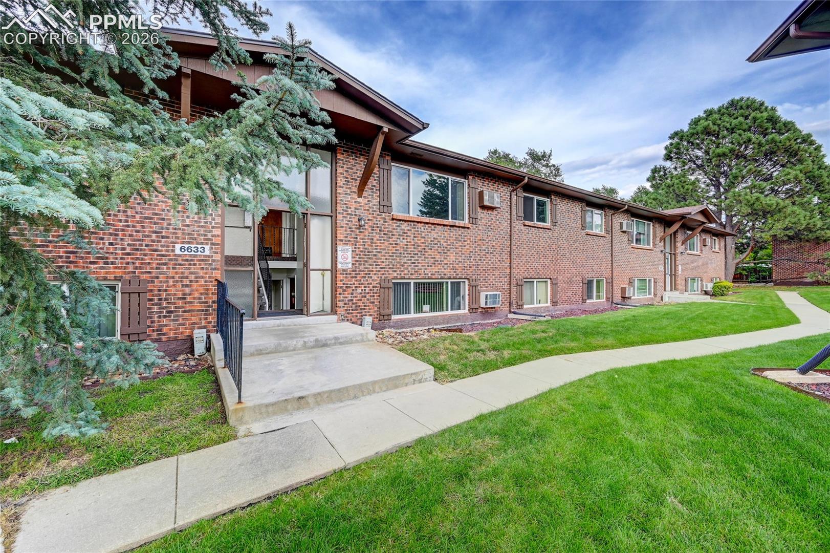 6633 Dublin Loop #4, Colorado Springs, CO 80918