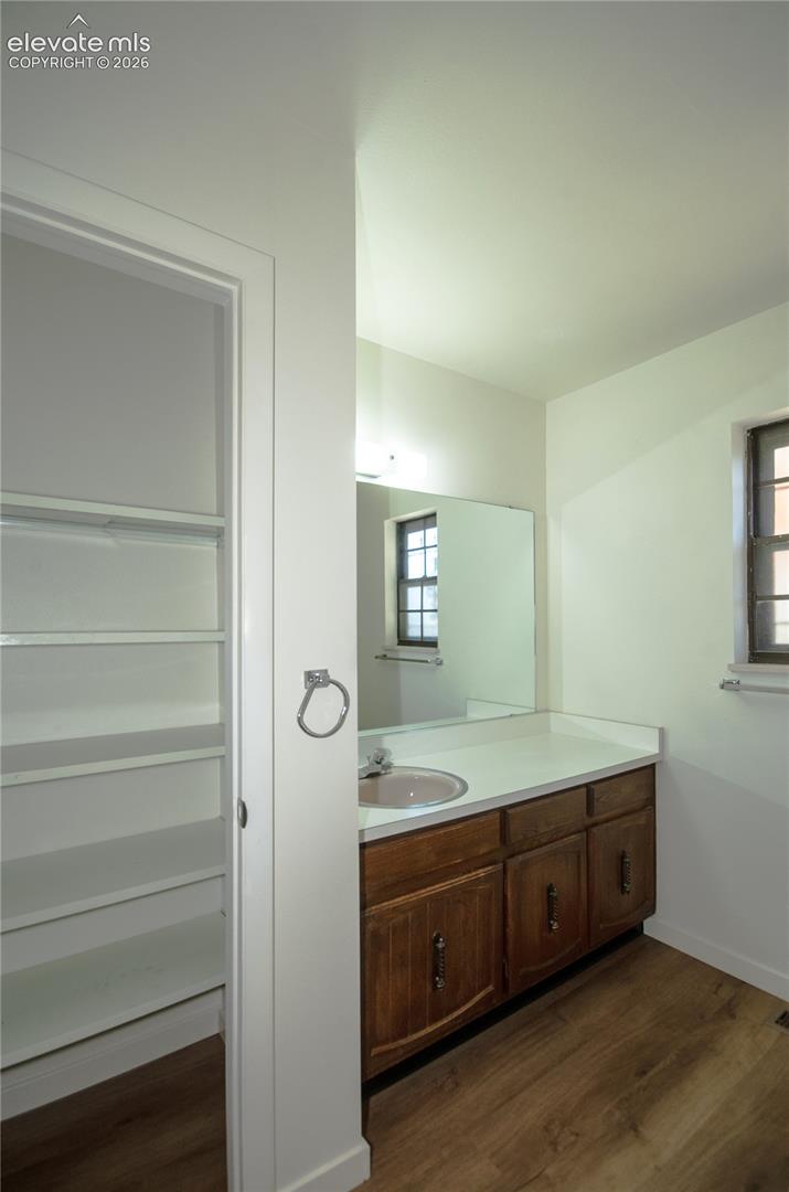 Main floor full bath