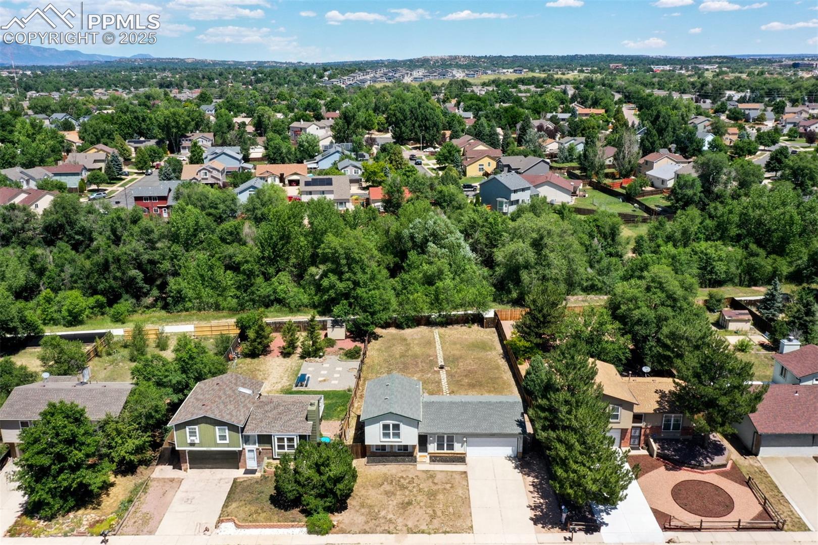 5002 Nolte Dr, Colorado Springs, CO 80916