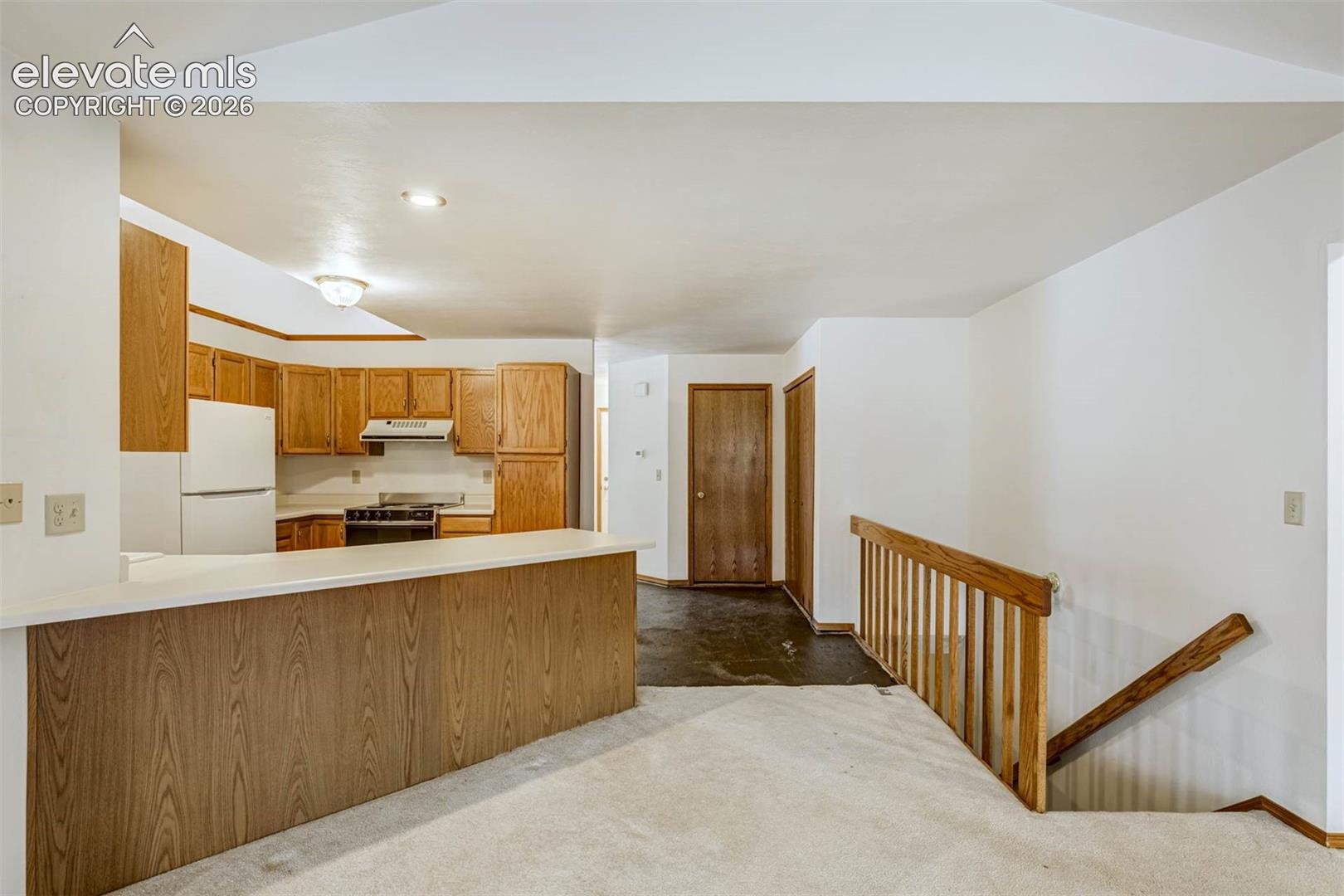 Photo 10 of 2170 Heatherdale Drive, Colorado Springs