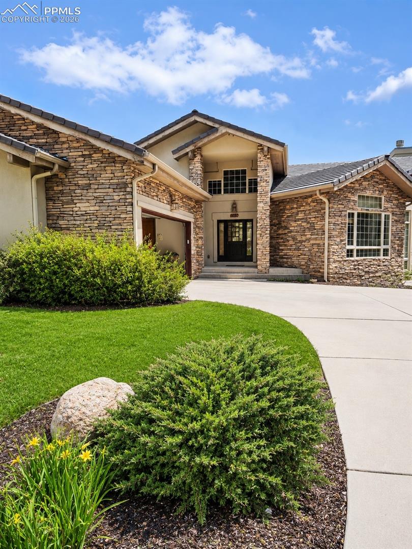 1085 High Lake Vw, Colorado Springs, CO 80906
