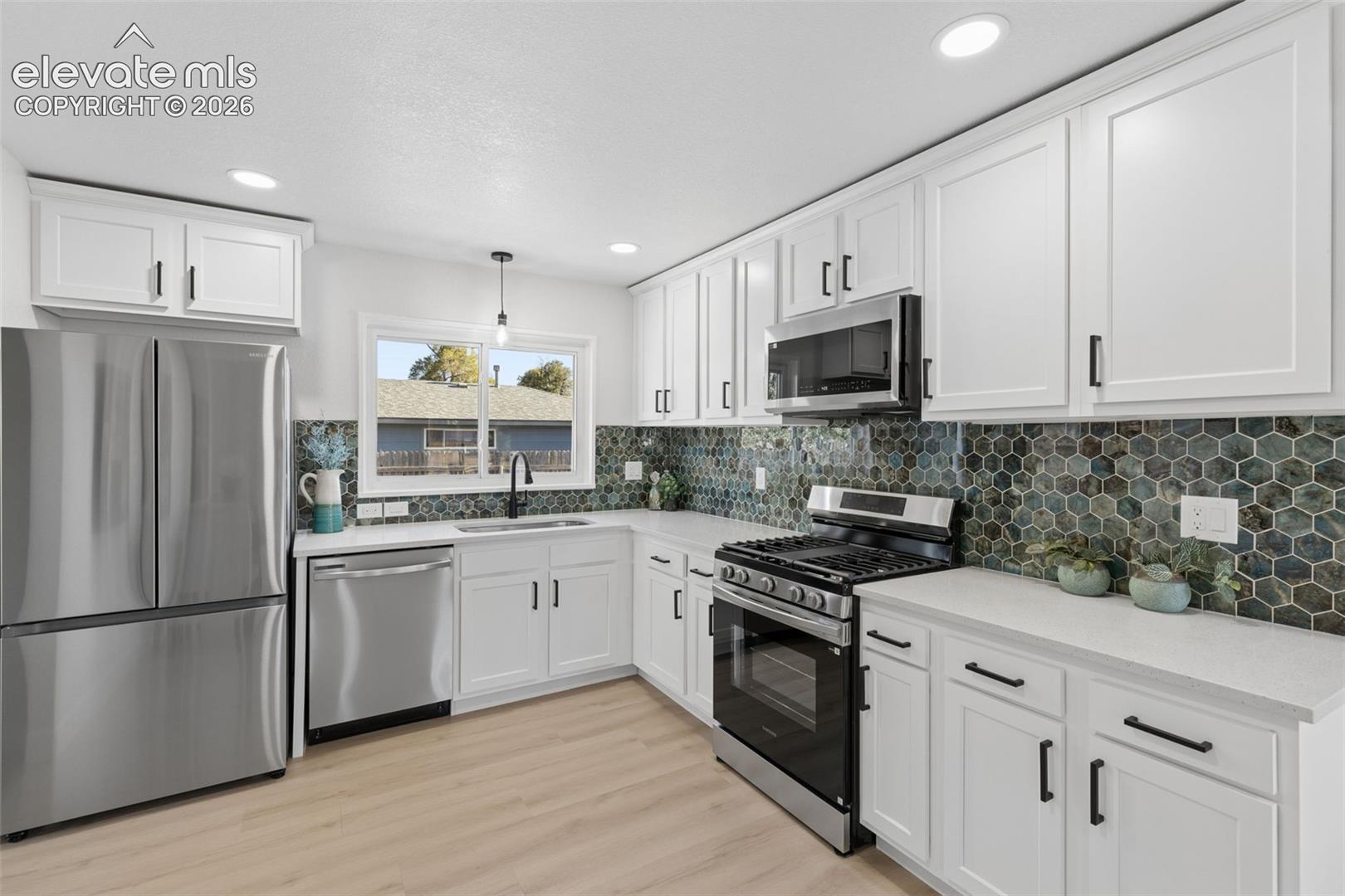 Photo 14 of 77 Davie Drive, Colorado Springs