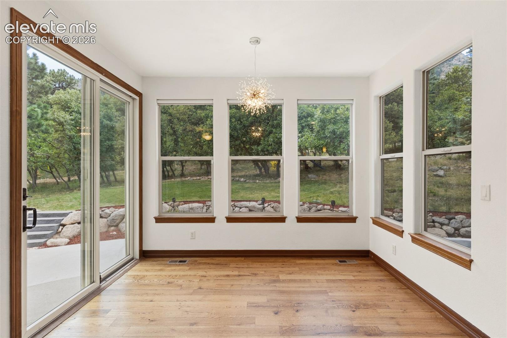 Photo 10 of 645 Paisley Drive, Colorado Springs