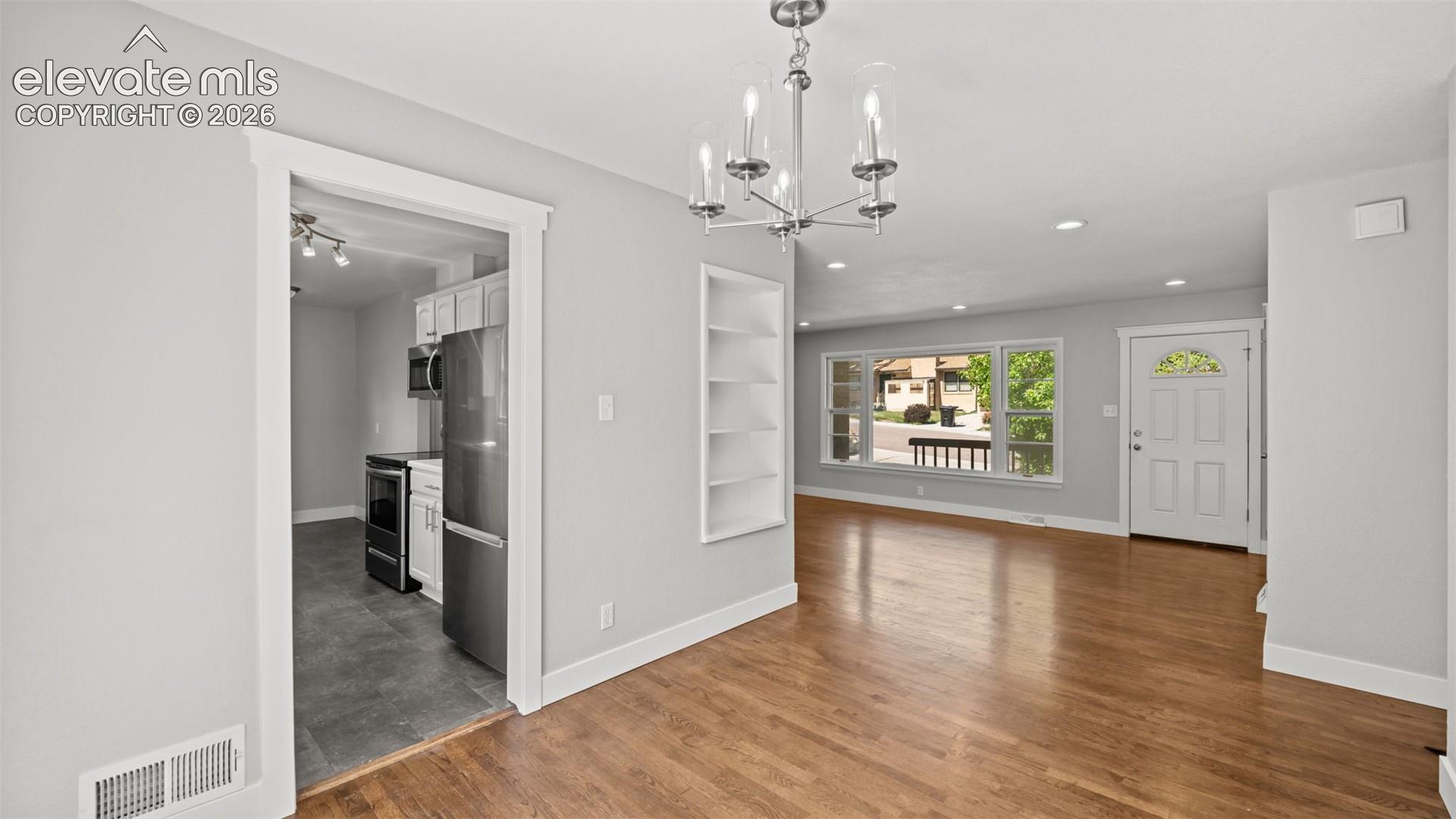 Photo 11 of 10 El Sereno Drive, Colorado Springs