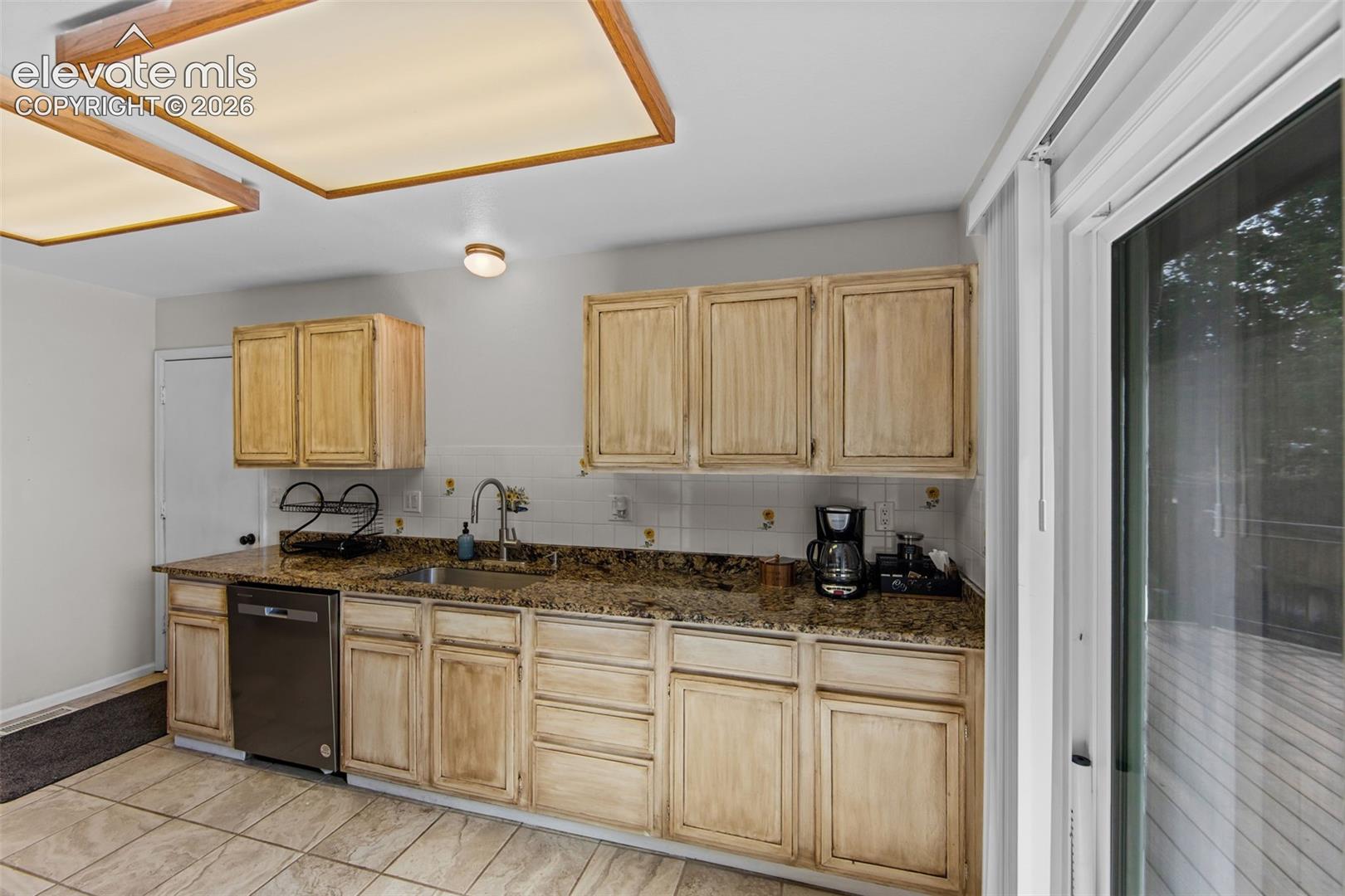Photo 14 of 5541 Country Heights Drive, Colorado Springs