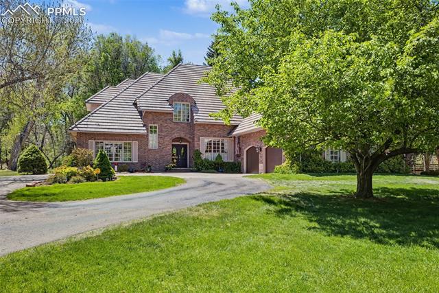 740 Bear Paw Ln, Colorado Springs, CO 80906
