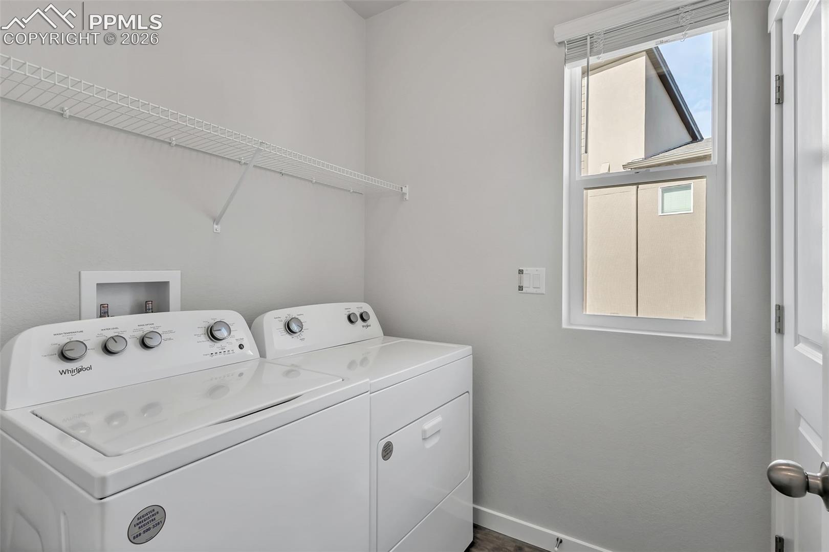 Upper level unit