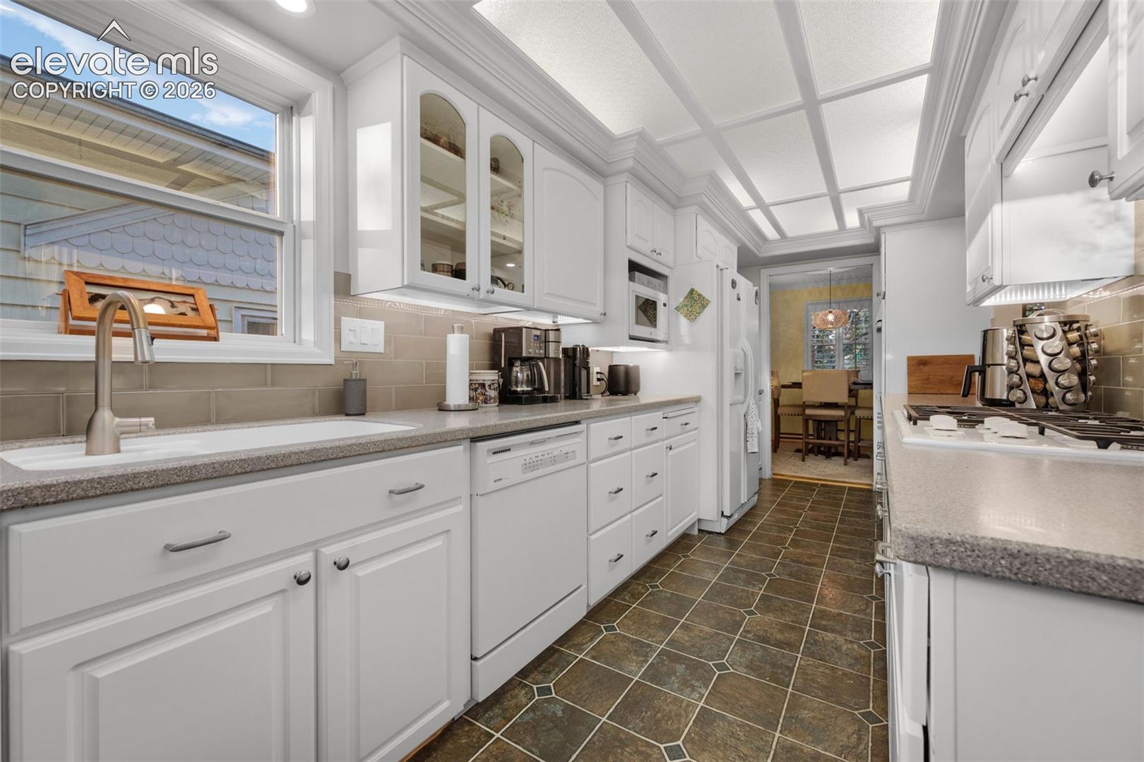 Photo 13 of 828 N Logan Avenue, Colorado Springs