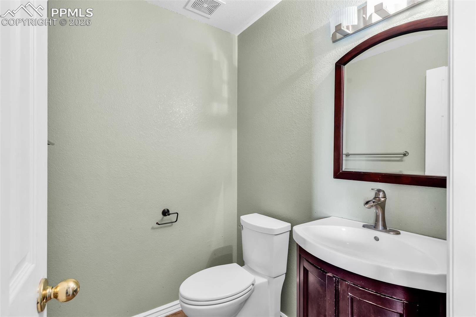 Photo 8 of 5043 Thrush Drive, Pueblo
