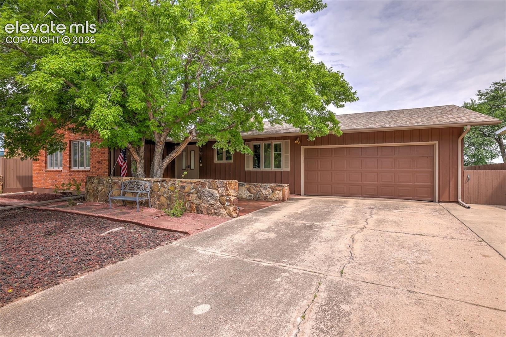 223 Crystal Hills Blvd, Manitou Springs, CO 80829