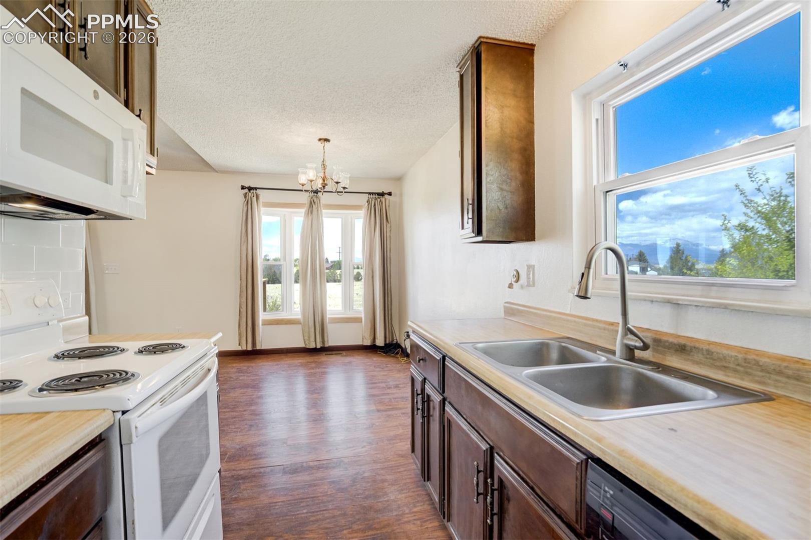 Photo 13 of 11045 Peaceful Valley Road, Colorado Springs