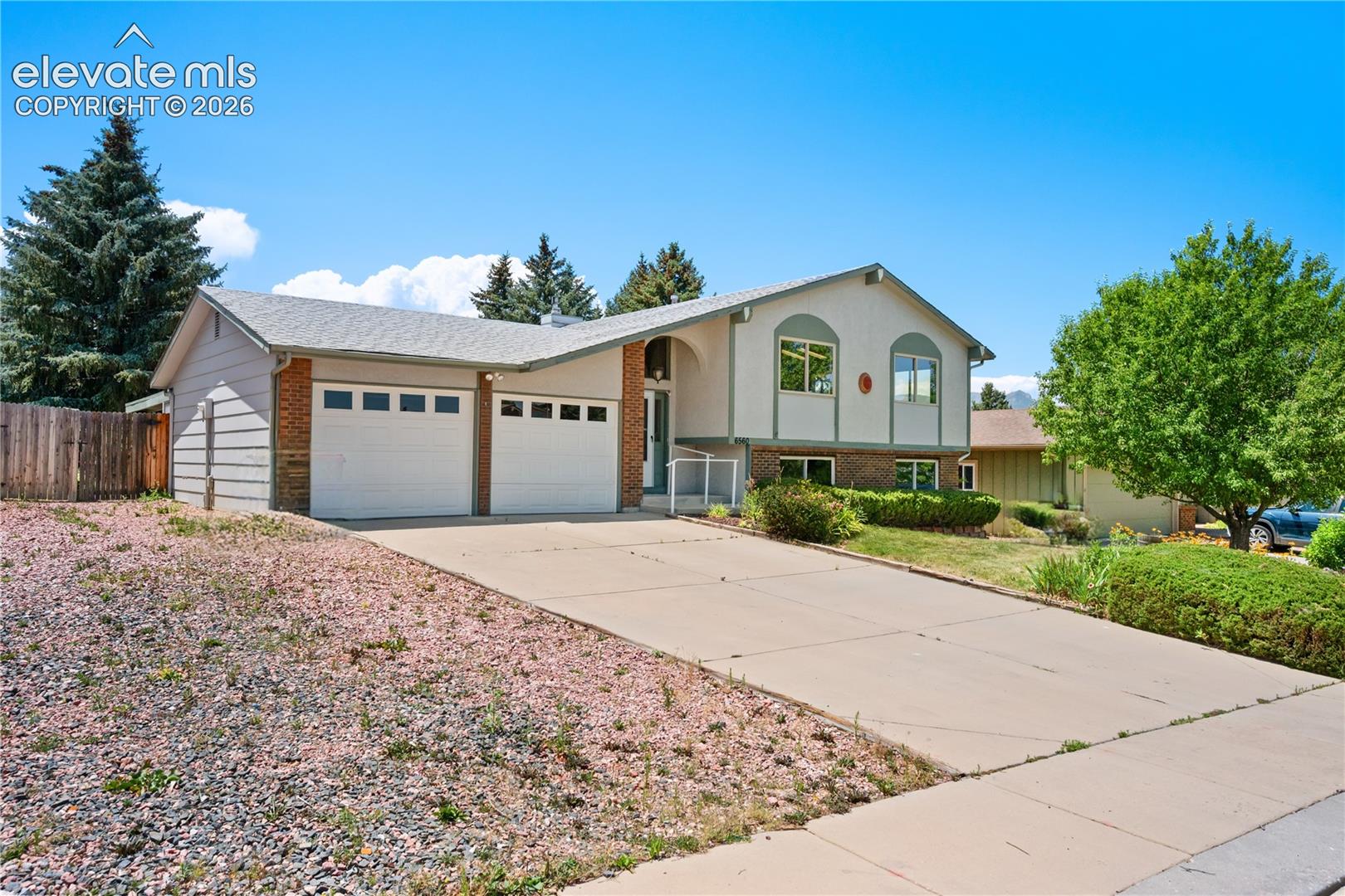 6560 Snowbird Dr, Colorado Springs, CO 80918