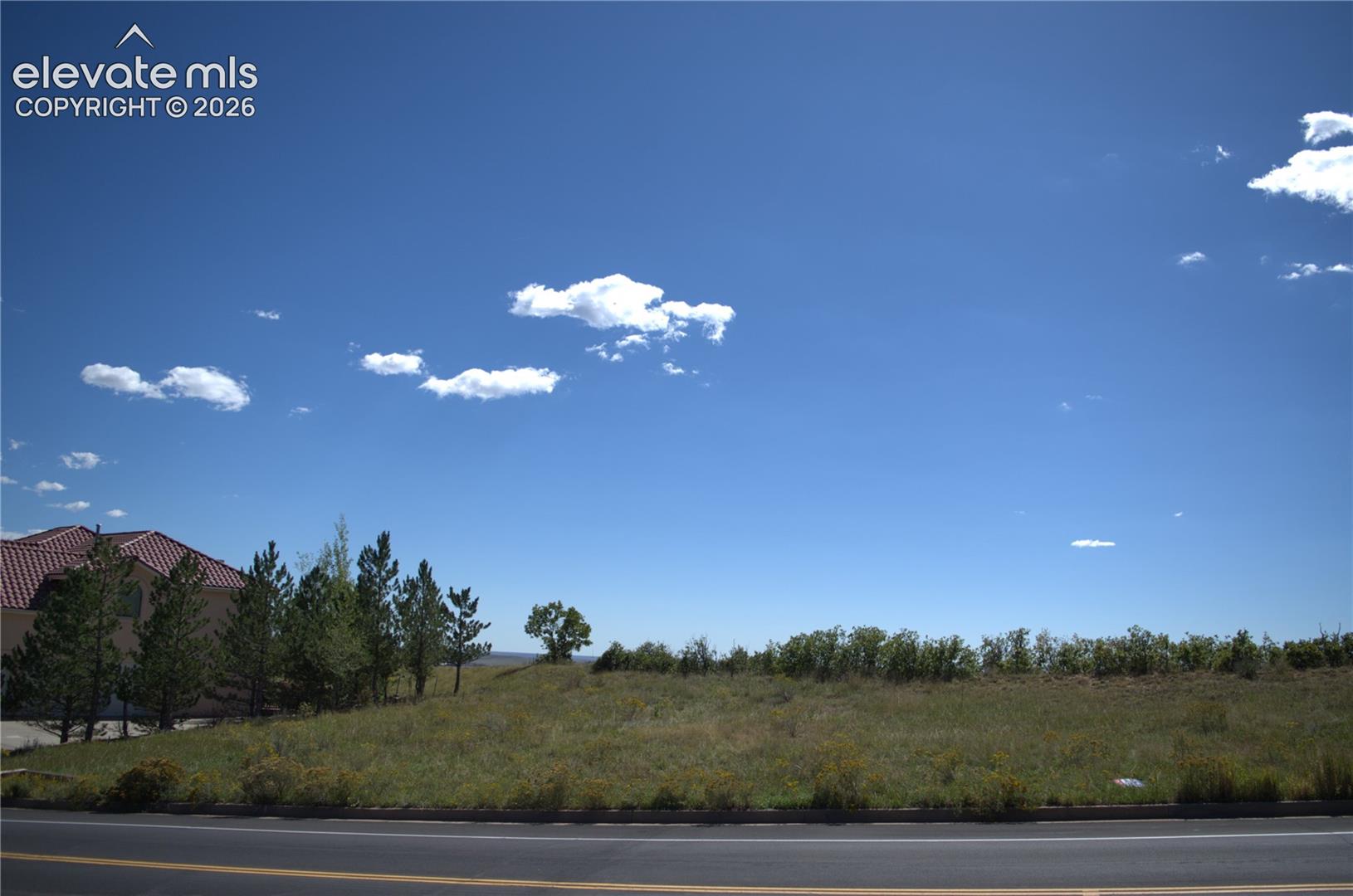 Photo 10 of 4815 Broadmoor Bluffs Drive, Colorado Springs