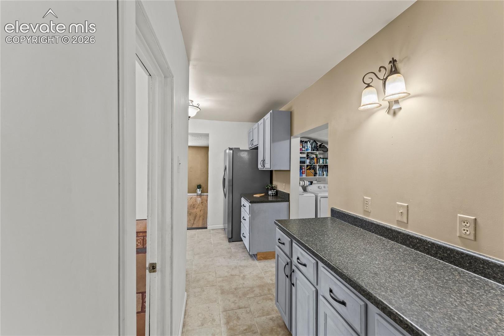 Photo 11 of 814 E Yampa Street, Colorado Springs