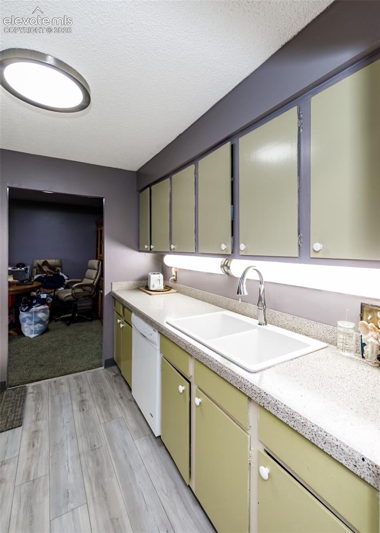 Photo 9 of 411 Lakewood Circle #A1005, Colorado Springs