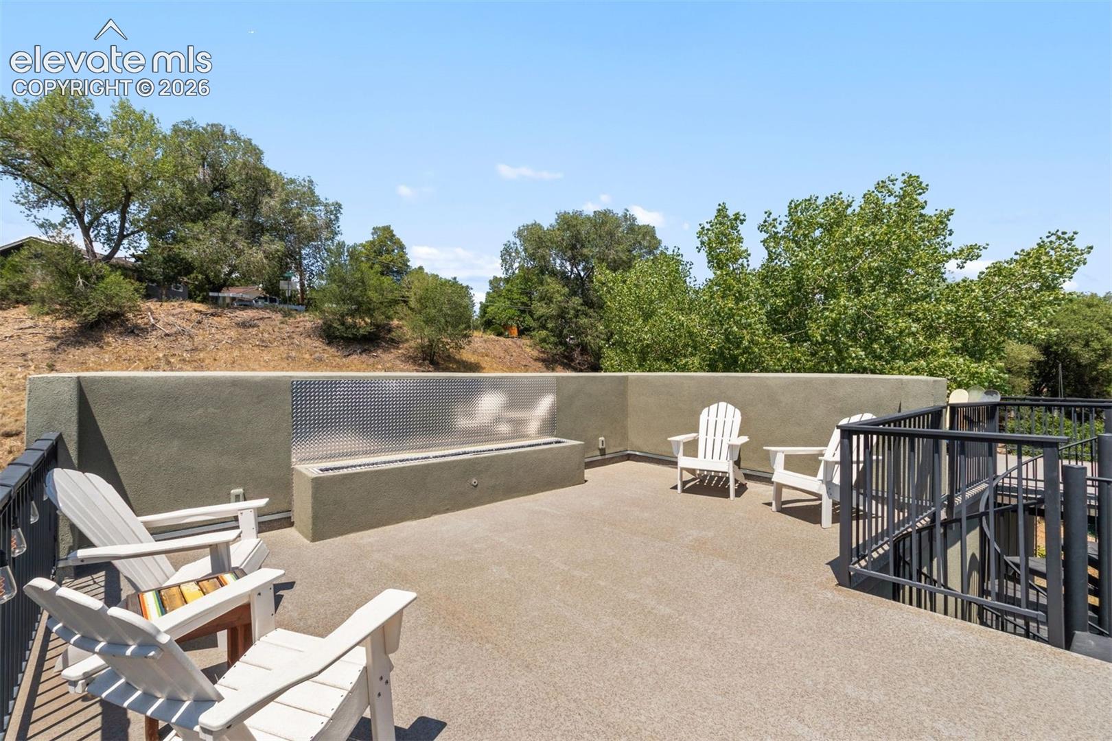 Roof top deck with 360 degree views
