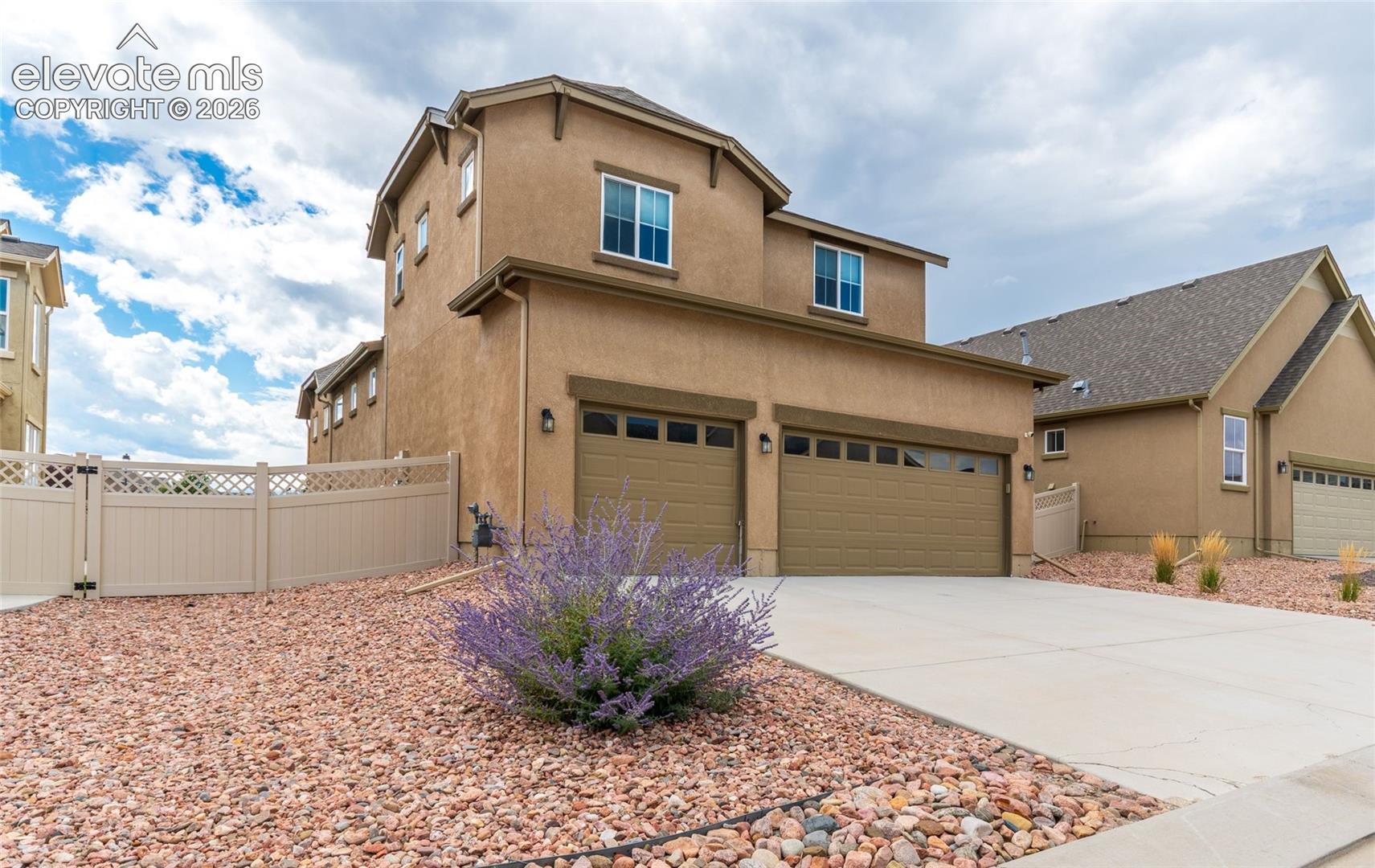 Photo 9 of 9767 Wolf Lake Drive, Colorado Springs