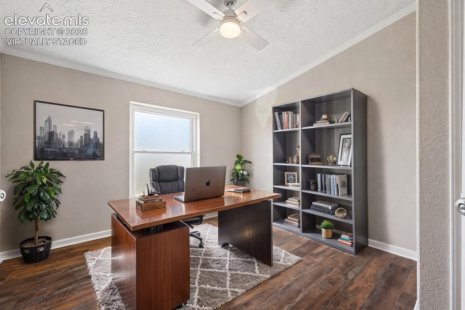 Bedroom or Office
Virtually Staged