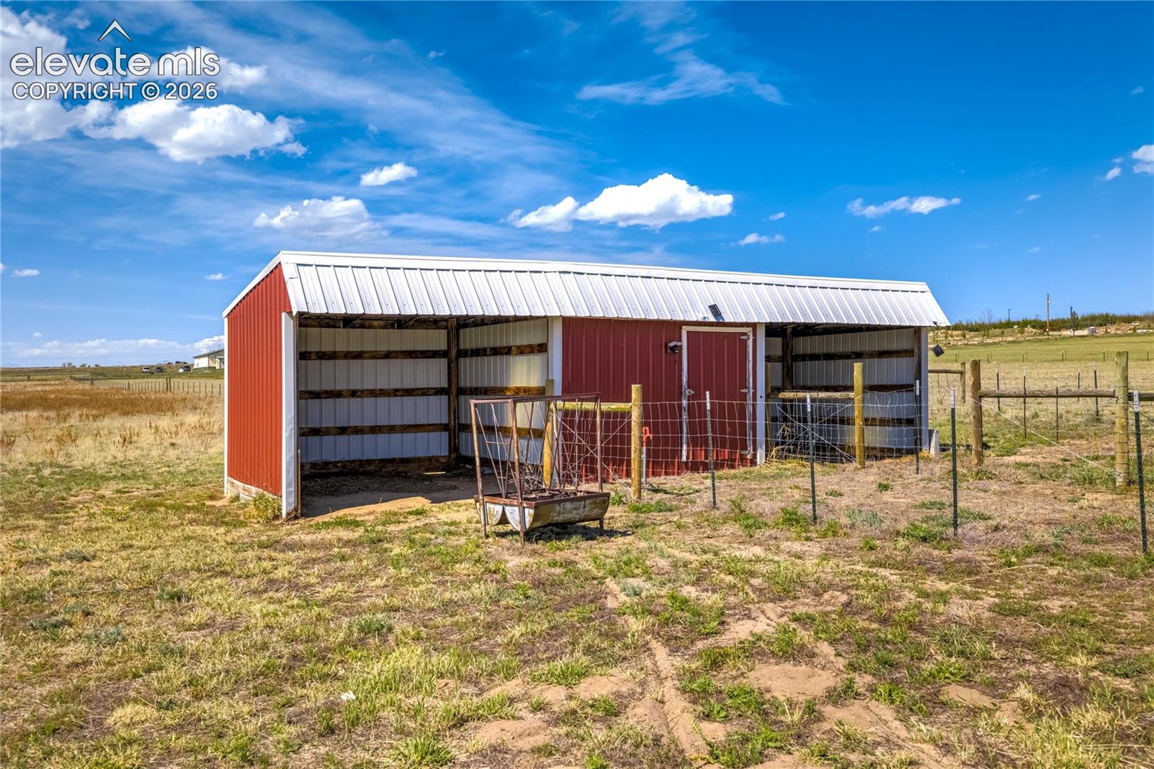 12 x 36 loafing shed