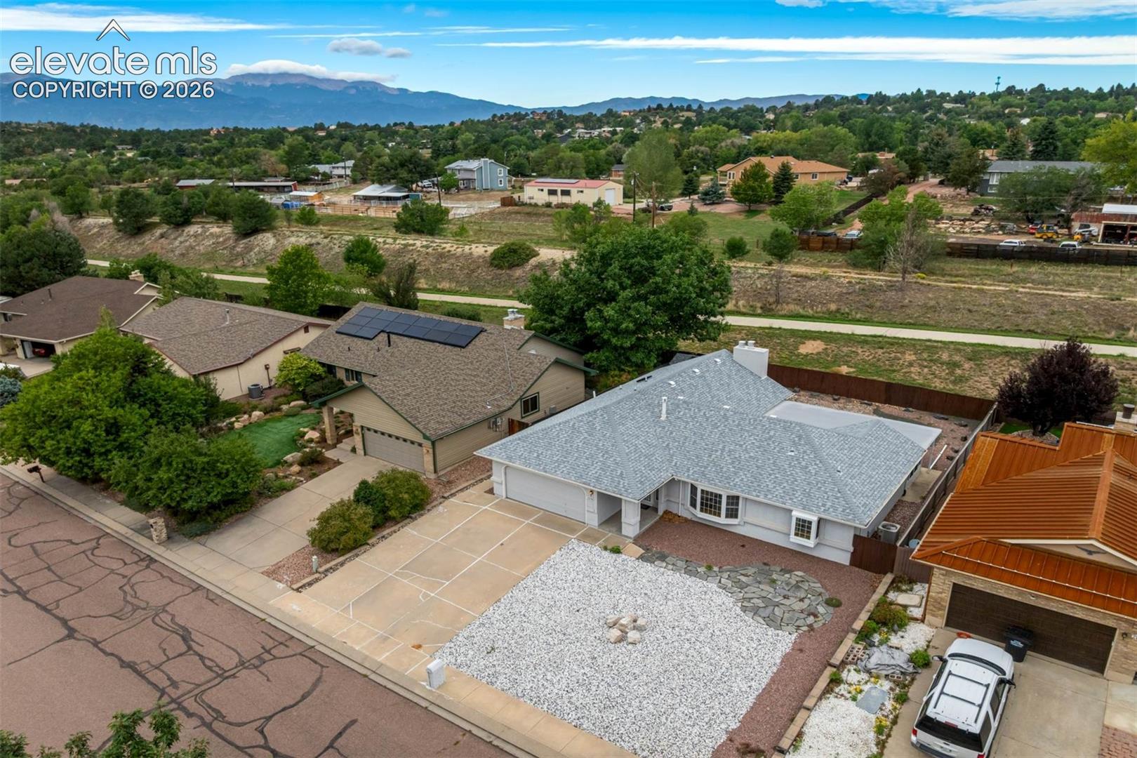 Photo 49 of 2170 Heatherdale Drive, Colorado Springs