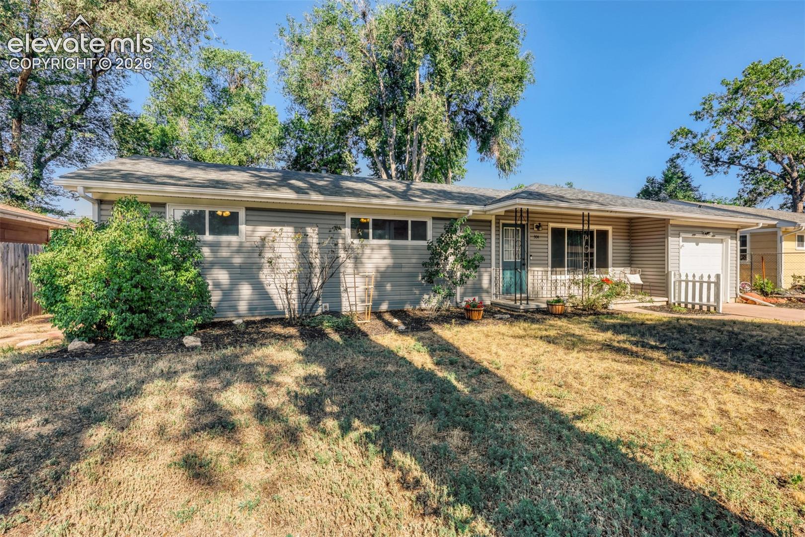 304 Doris Dr, Colorado Springs, CO 80911