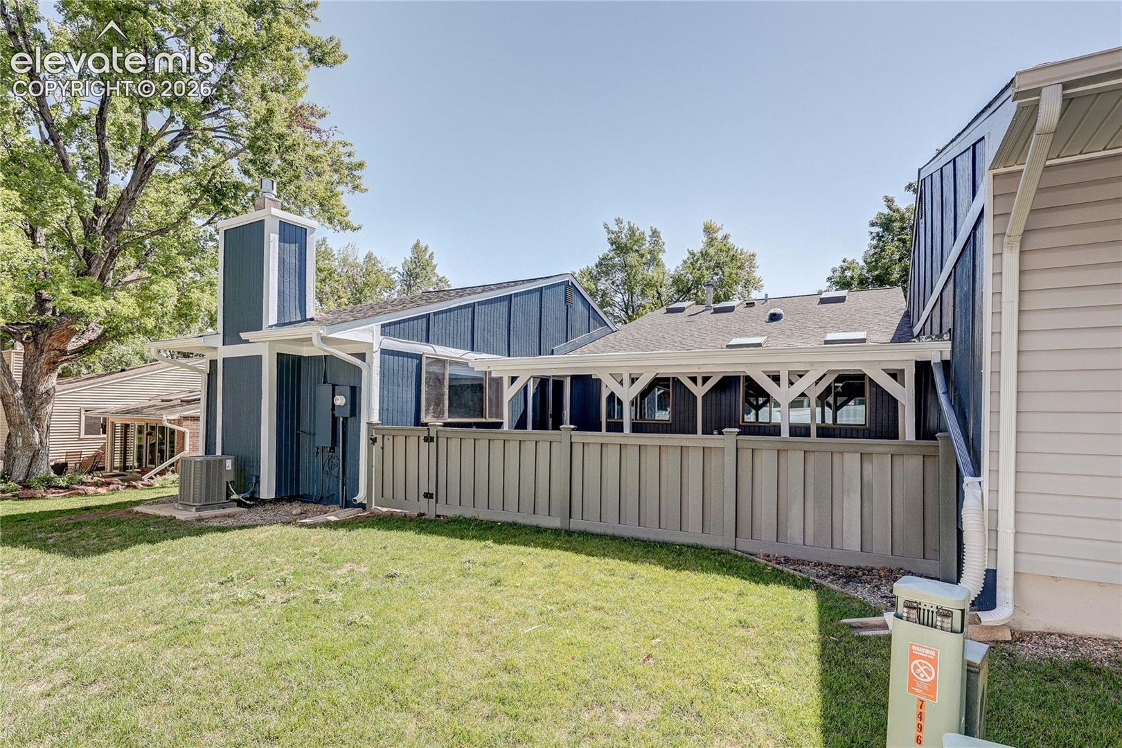 Photo 16 of 103 S Vance Court, Lakewood