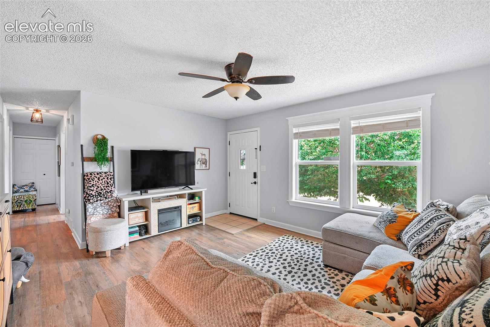 Photo 6 of 6830 Parkridge Court, Colorado Springs