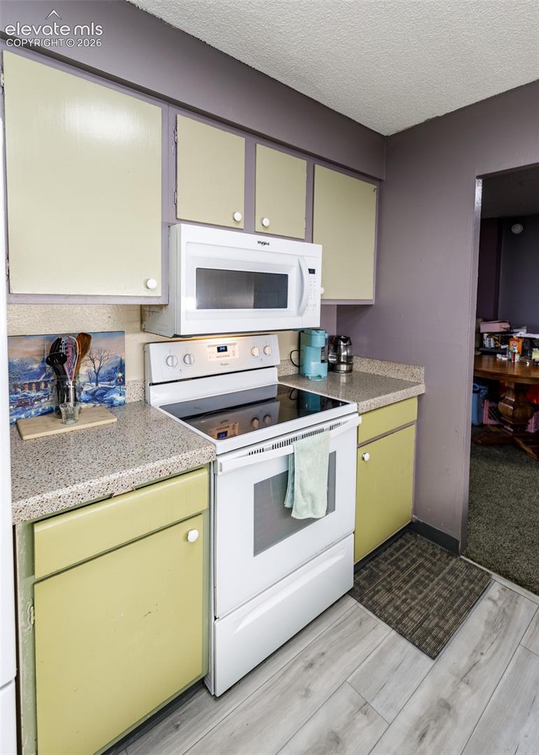 Photo 10 of 411 Lakewood Circle #A1005, Colorado Springs