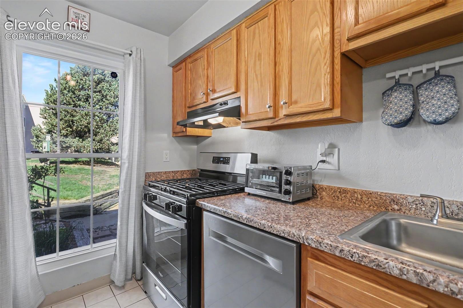 Photo 7 of 3110 Van Teylingen Drive #E, Colorado Springs