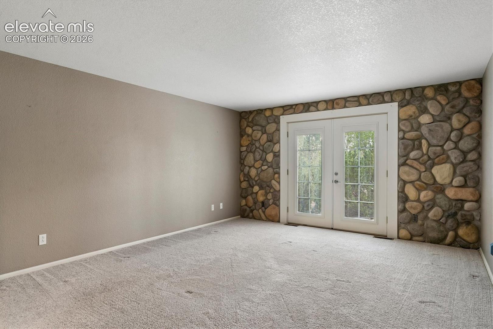 Photo 11 of 7765 Midnight Road, Peyton