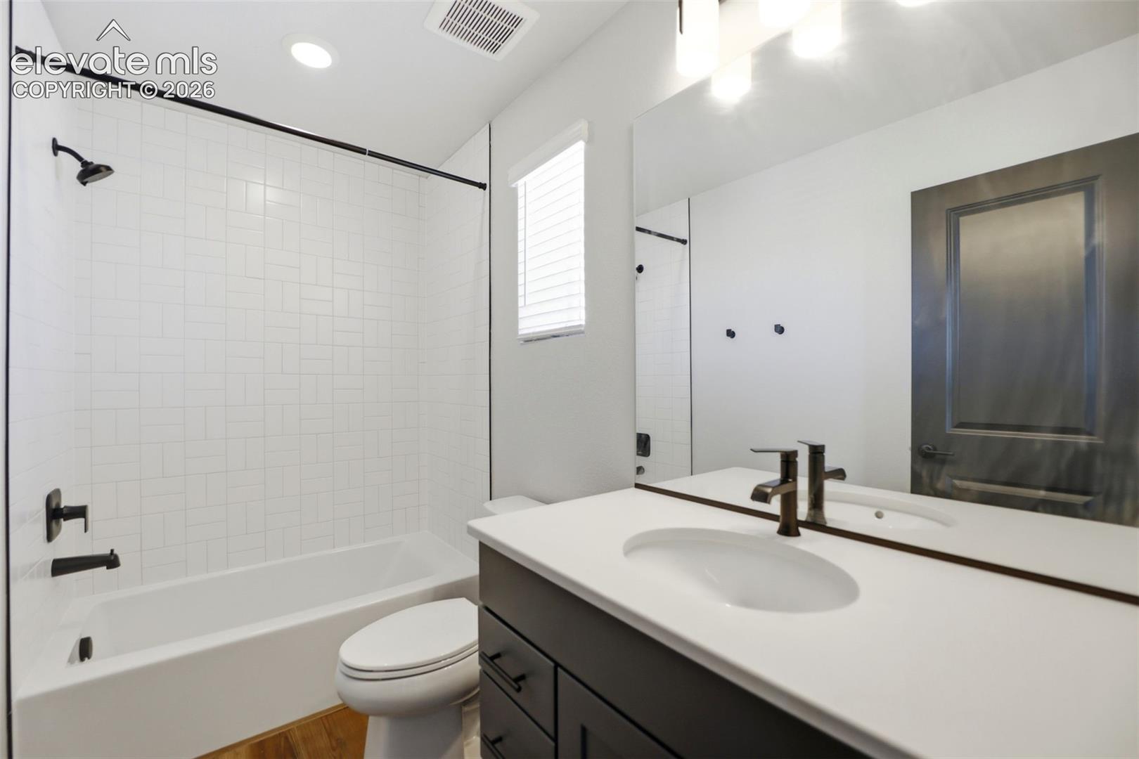 9424 Traveler Ter, Colorado Springs, CO 80908