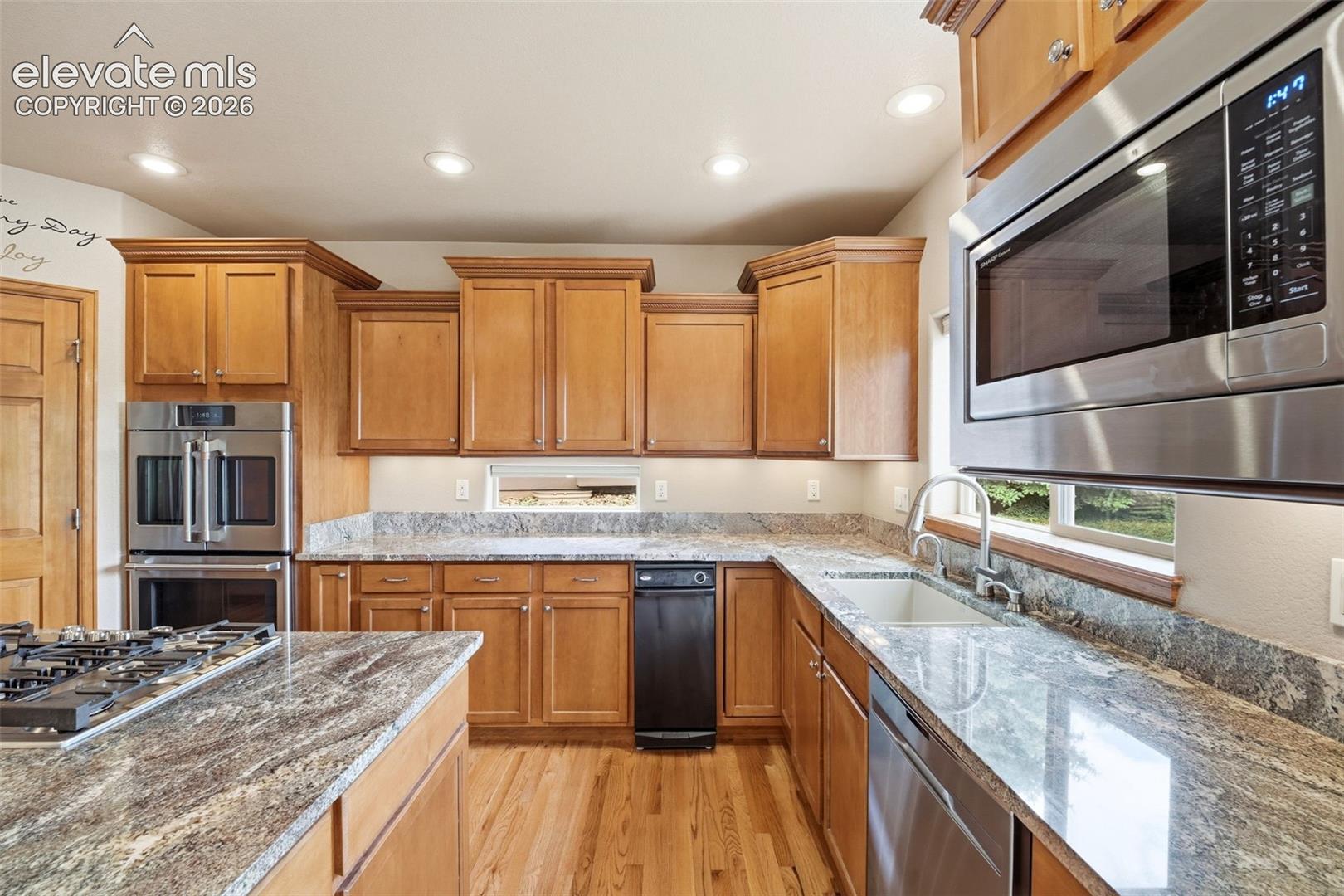 1630 Oakmont Dr, Colorado Springs, CO 80921 photo