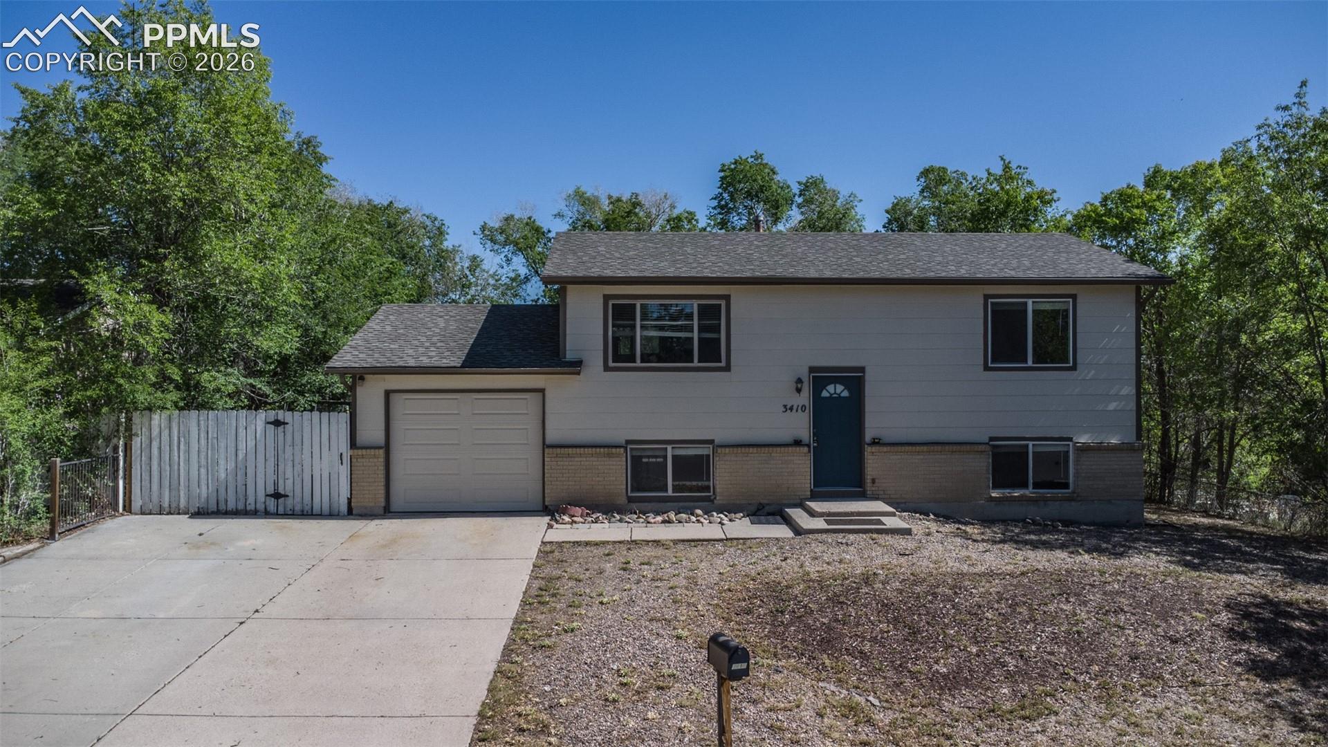 3410 El Morro Rd, Colorado Springs, CO 80910