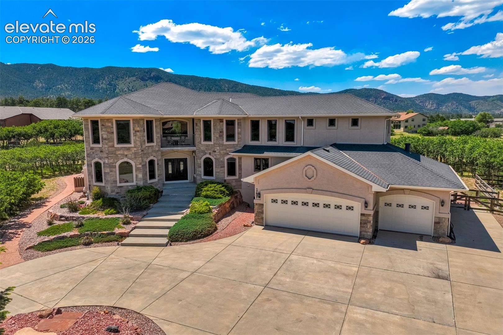 17870 Solitude Ct, Monument, CO 80132