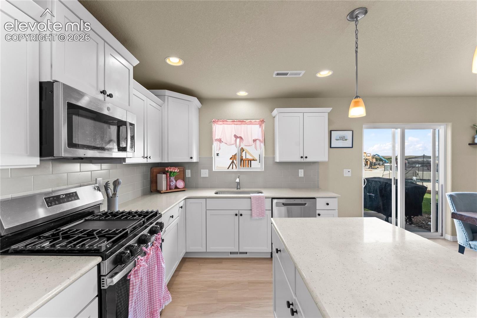 Photo 14 of 8578 Handey Court, Colorado Springs