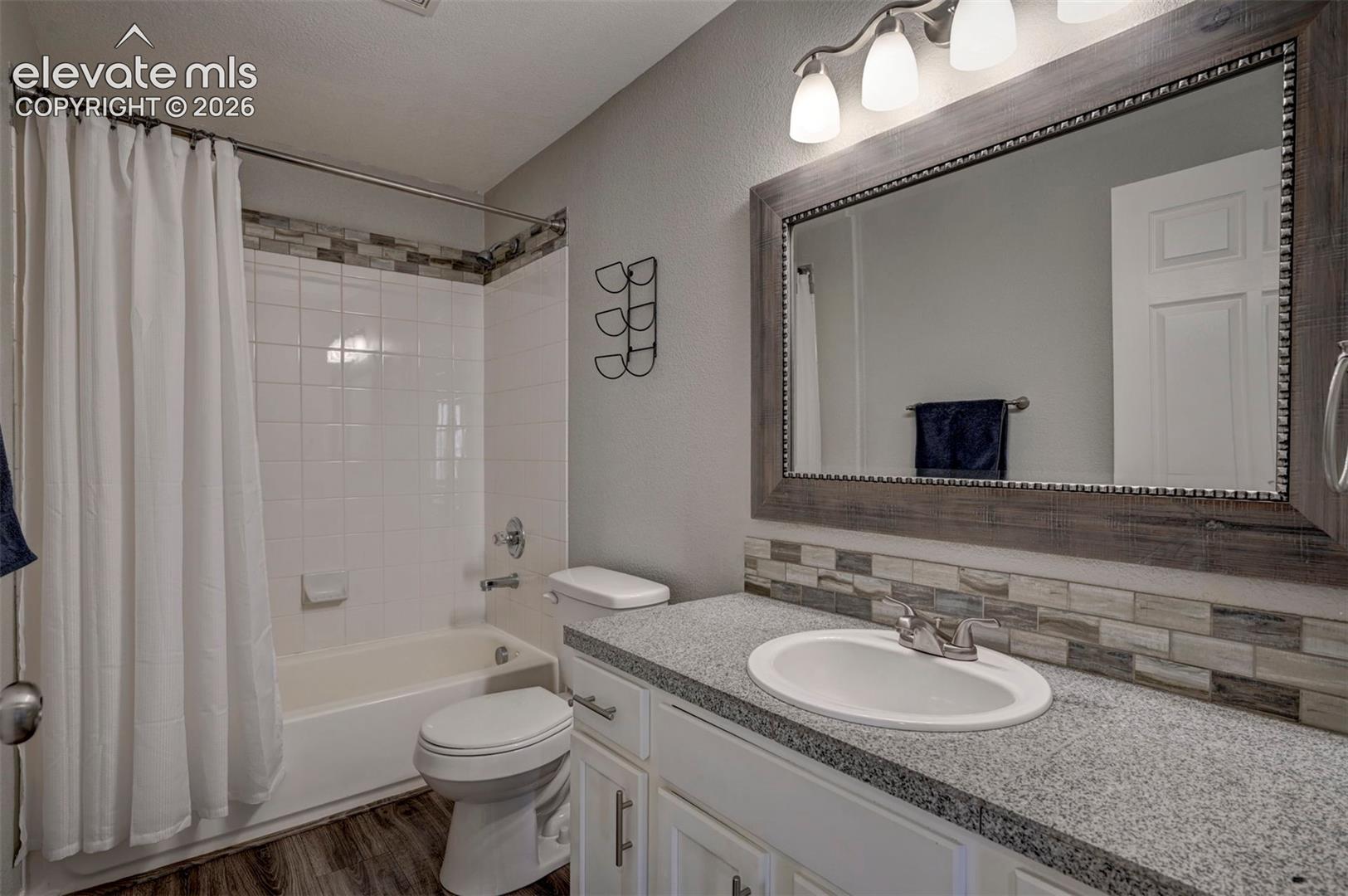 2nd Full Bathroom