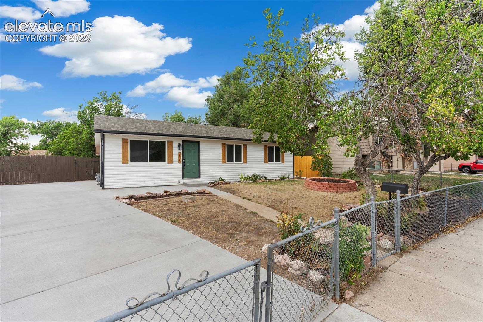 2570 Anjelina Cir, Colorado Springs, CO 80916