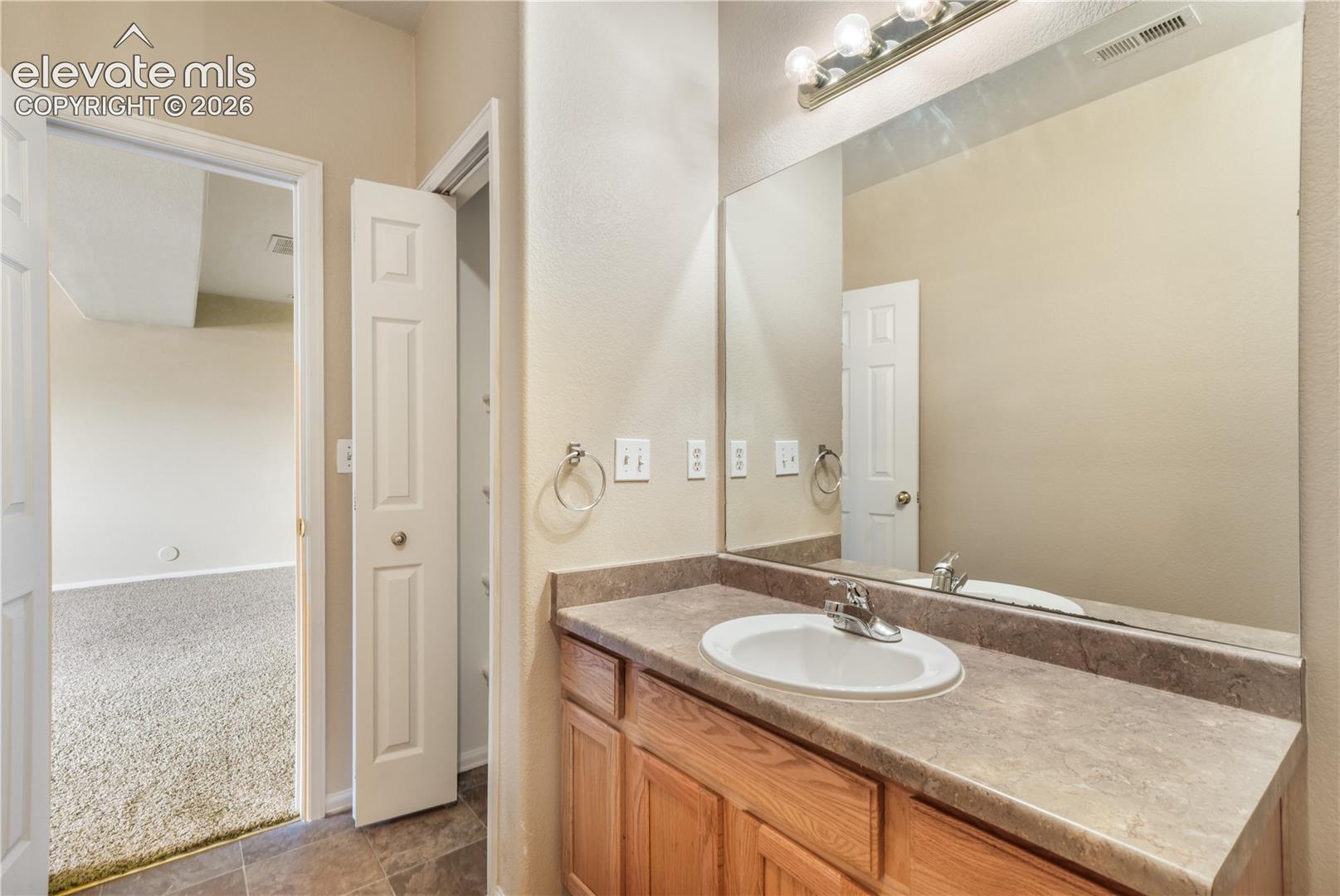 Basement full bathroom