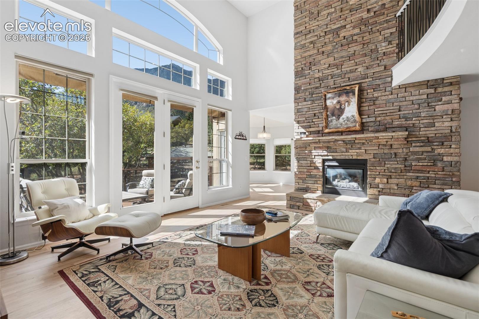 Photo 7 of 5830 Broadmoor Bluffs Drive, Colorado Springs