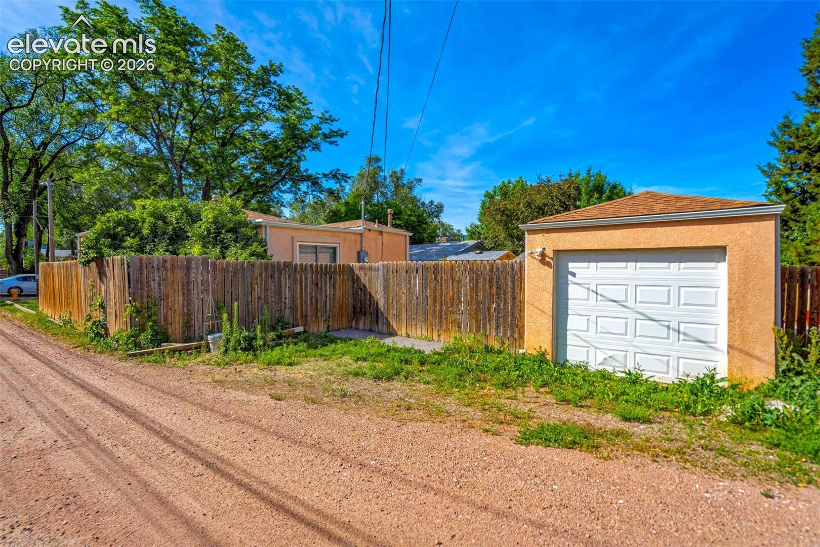 410 N 17th St, Colorado Springs, CO 80904