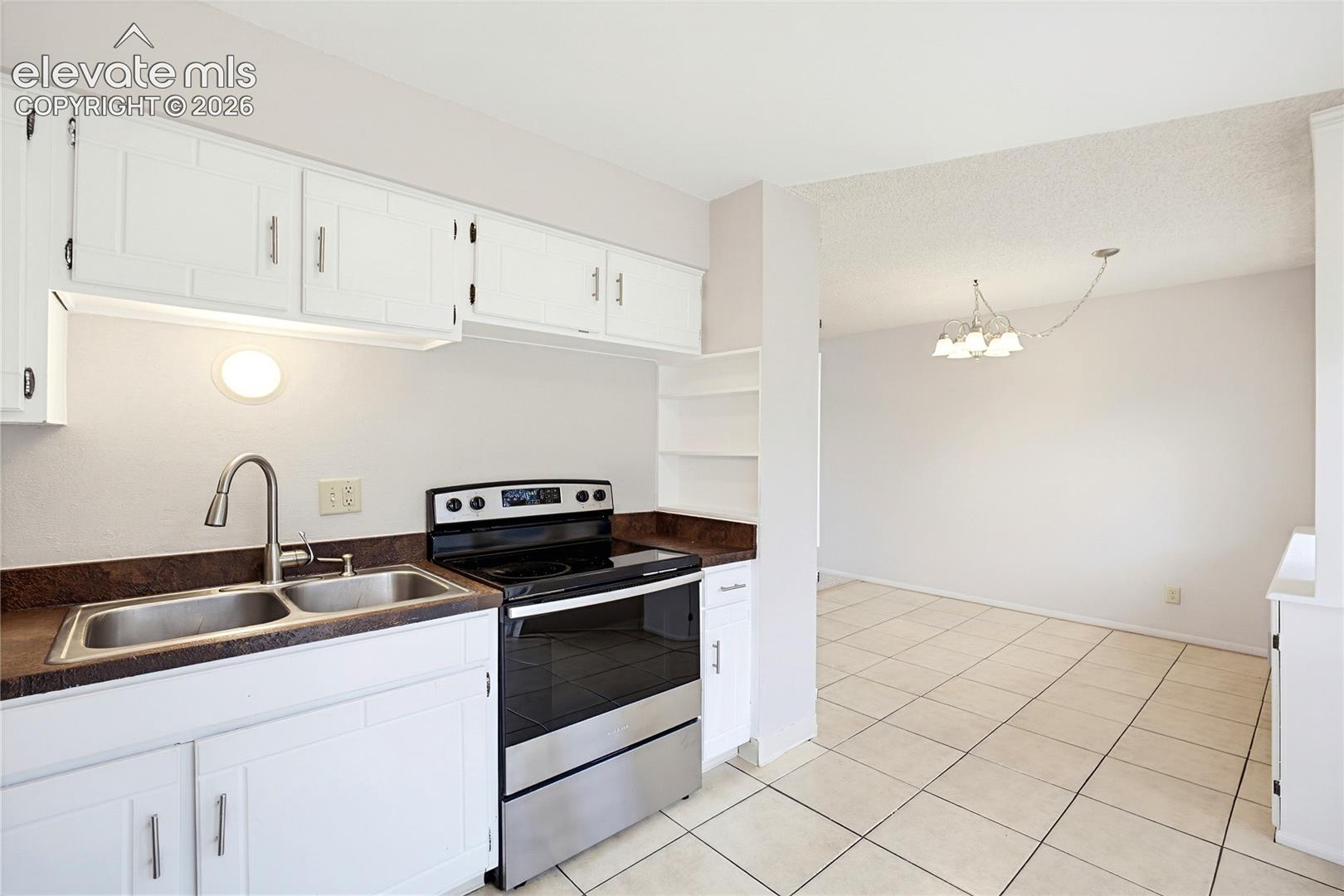 Photo 7 of 4855 S Crimson Circle, Colorado Springs