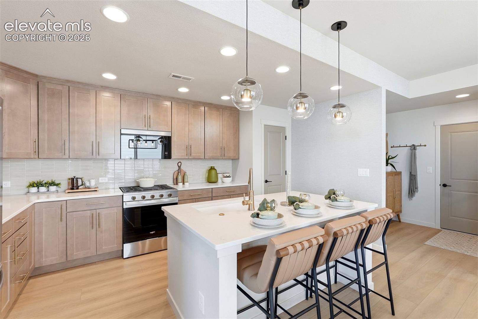 Photo 8 of 8711 Shorewood Drive, Colorado Springs