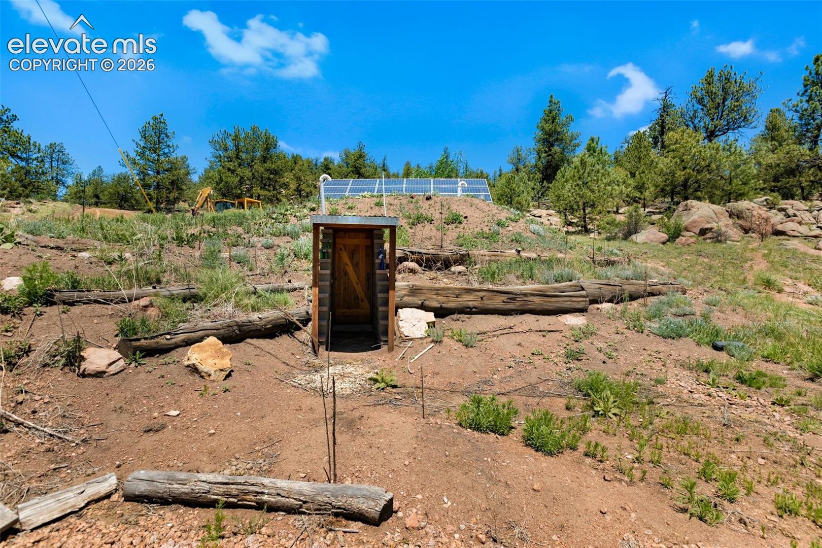 Root cellar storage