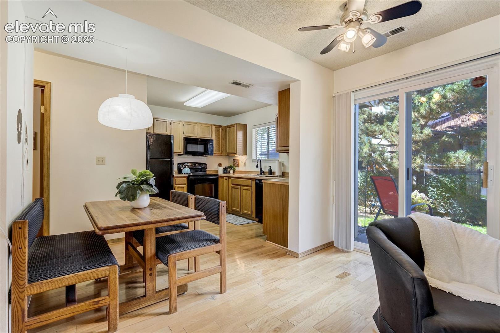 Photo 10 of 7412 Casa Grande Court, Colorado Springs