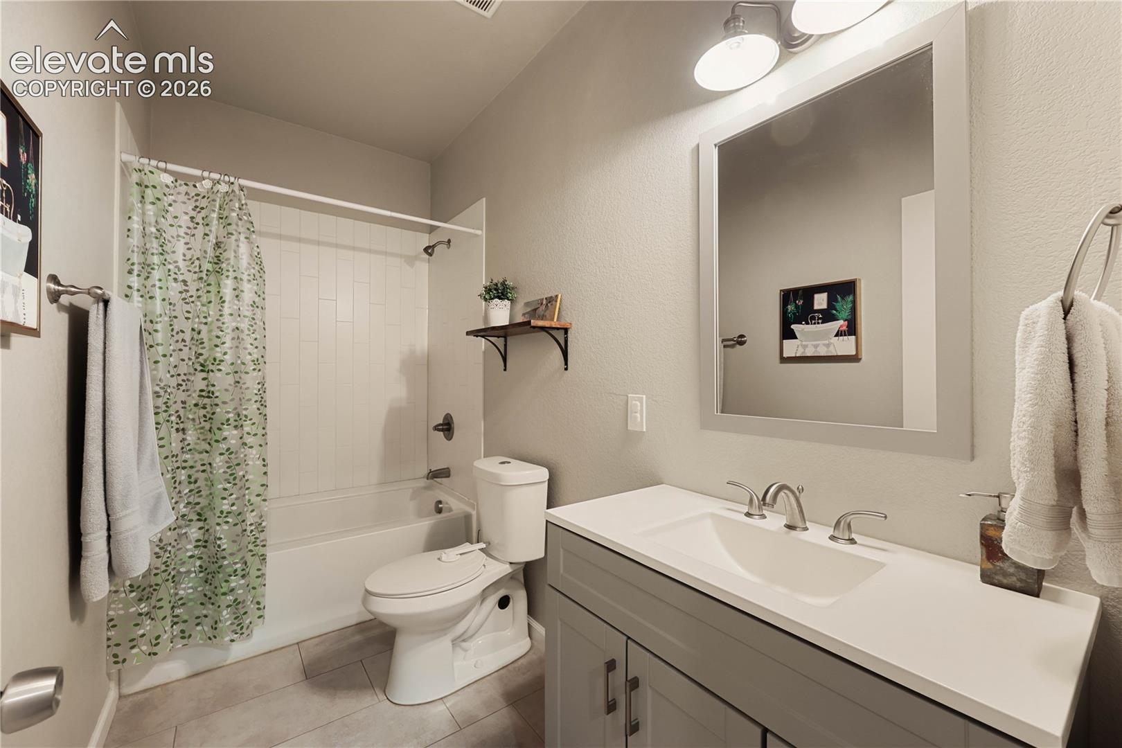 Photo 15 of 685 W Platte Avenue, Colorado Springs